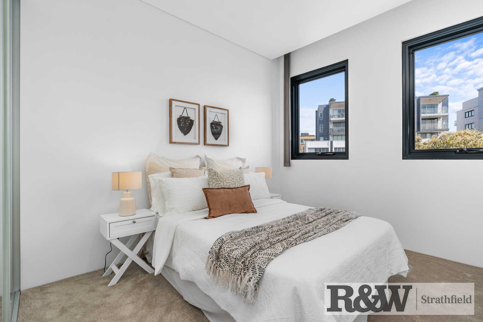 16/58 Powell St Homebush