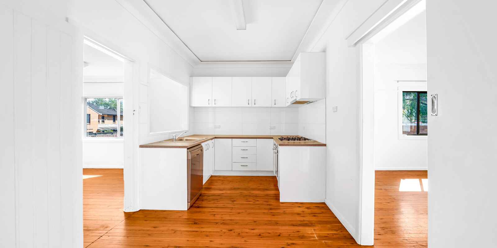 30 Woomera Road Little Bay 30 Woomera Road Little Bay