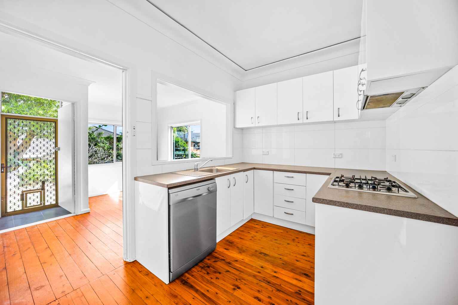 30 Woomera Road Little Bay 30 Woomera Road Little Bay