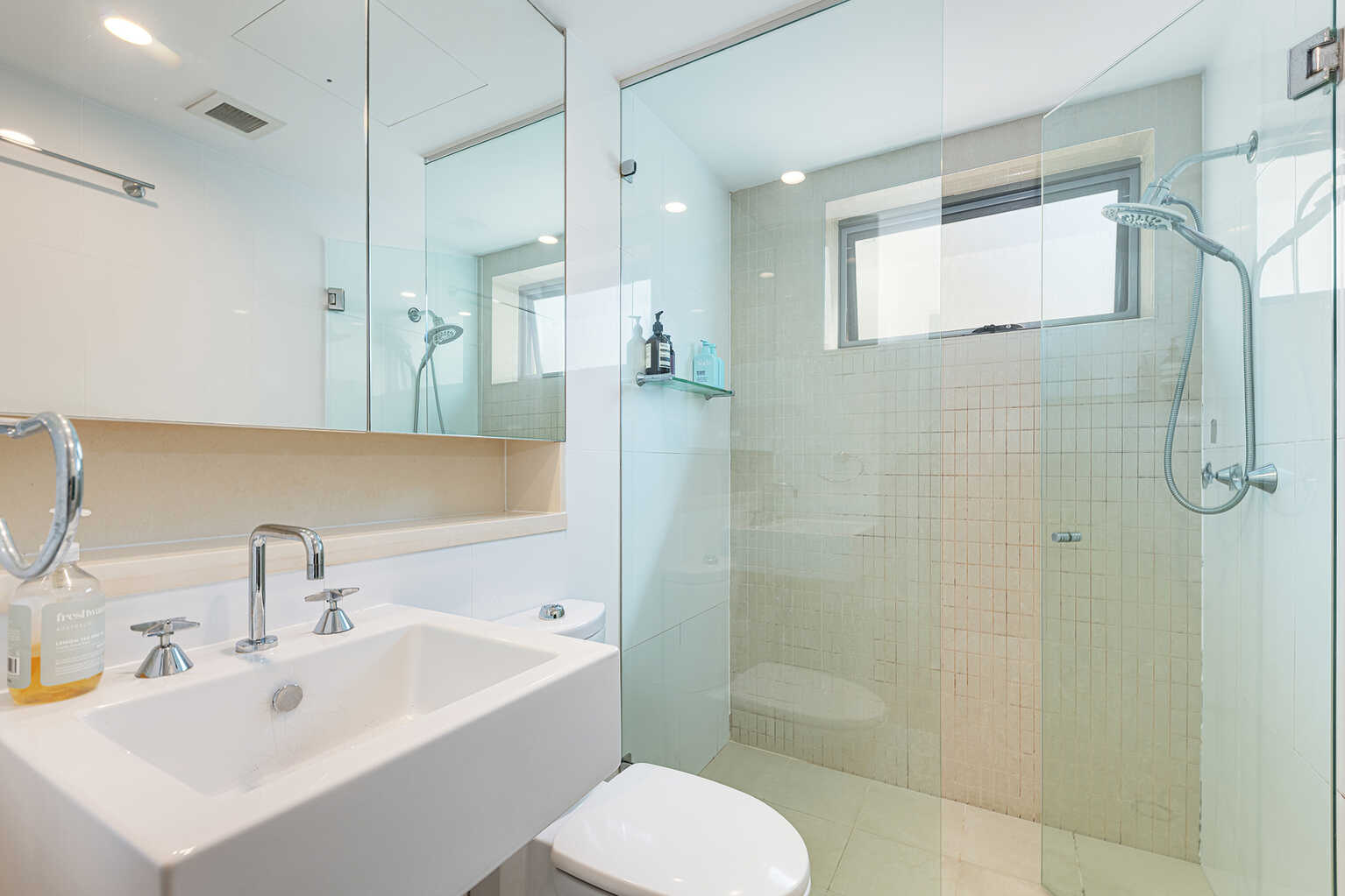 2/16 Rocklands Road Wollstonecraft 2/16 Rocklands Road Wollstonecraft