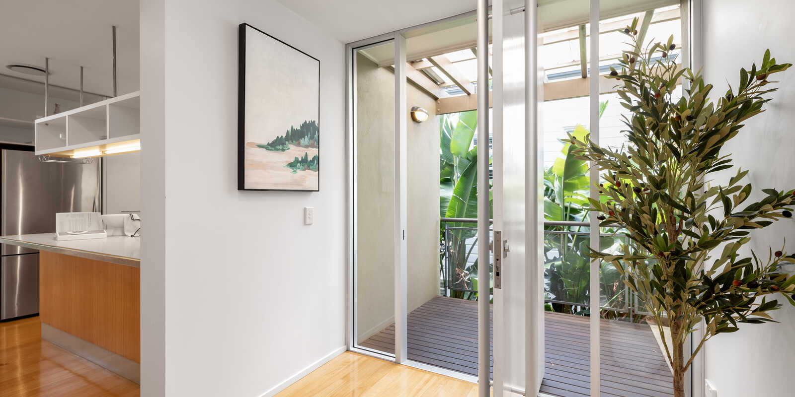 16 Upper Lancaster Road Ascot 16 Upper Lancaster Road Ascot