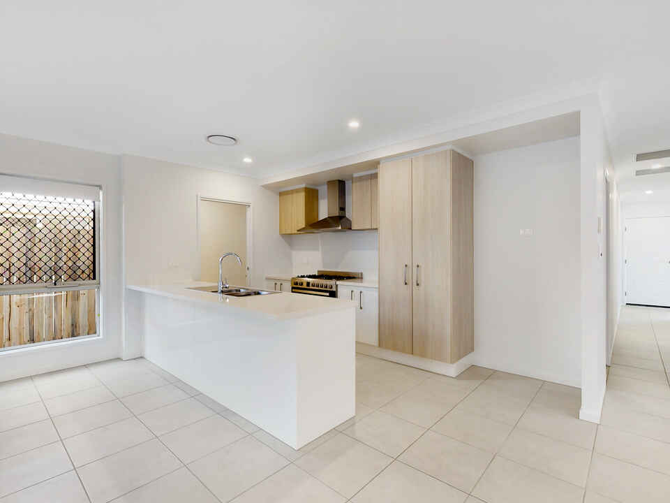 3 Crown Close Pallara