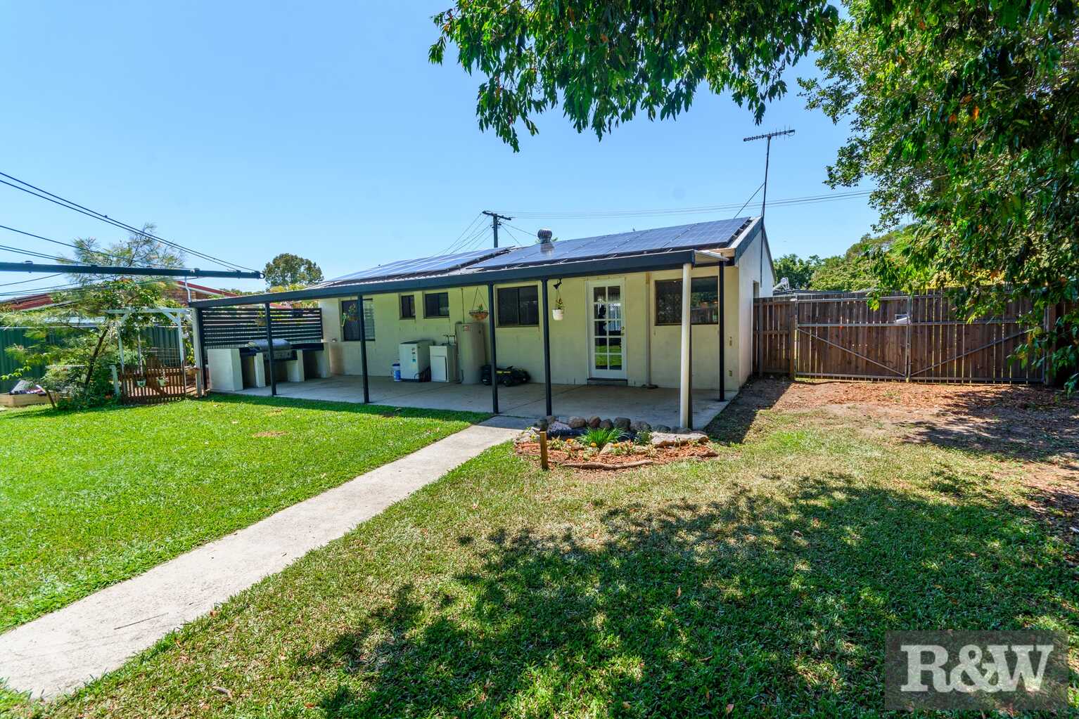 32 Meadow Street Caboolture 32 Meadow Street Caboolture