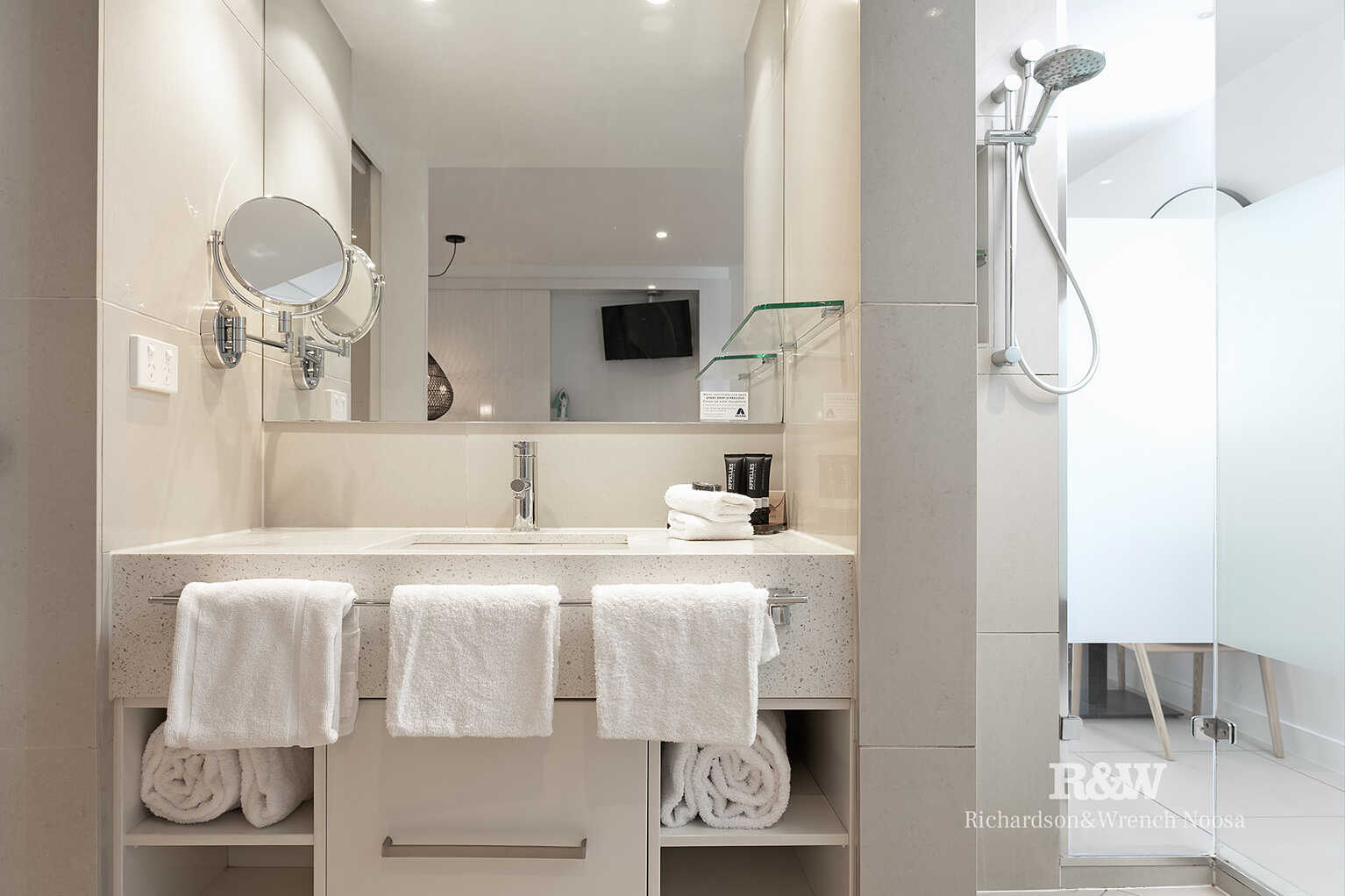 13/49 Hastings Street Noosa Heads 13/49 Hastings Street Noosa Heads