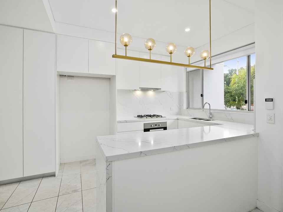 19F William Street Alexandria