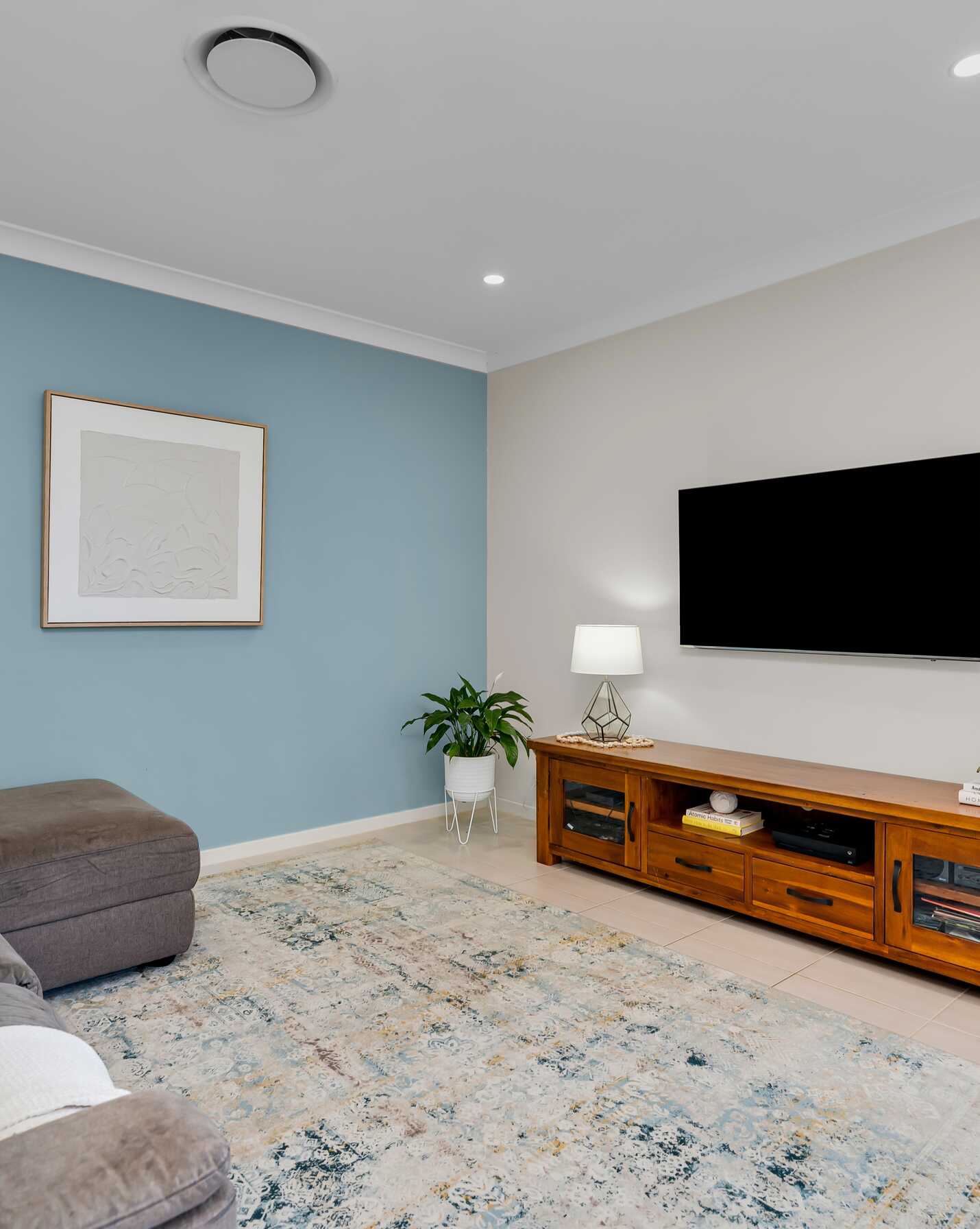 21 Booth Street Gregory Hills, Hills - Thumbnail 3