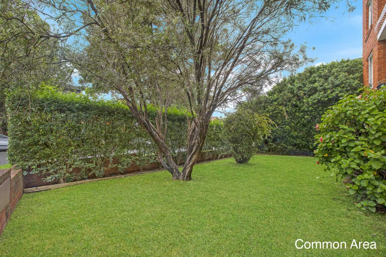2/10 Punch Street Mosman