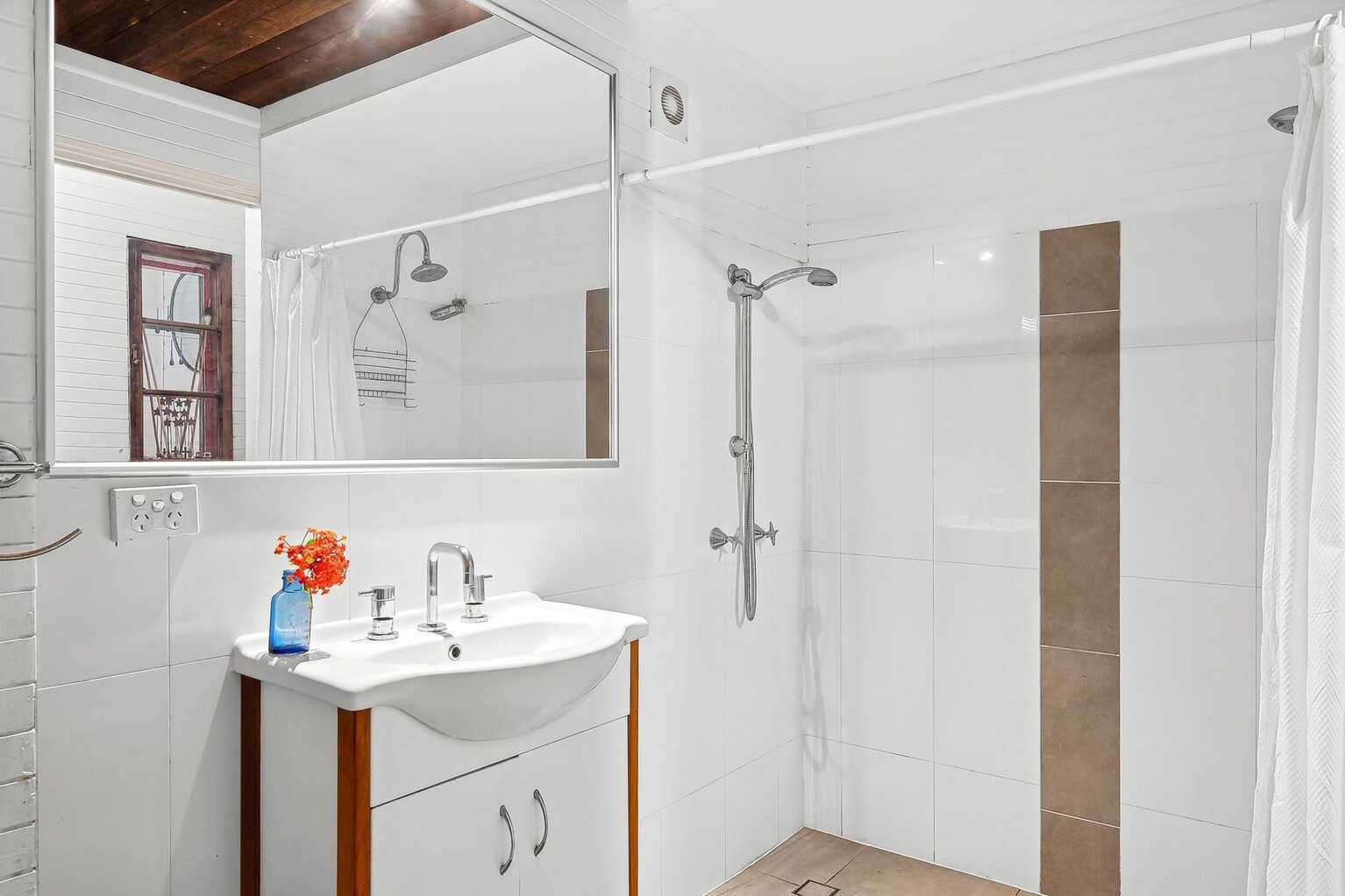 61 Neurum Road Yaroomba