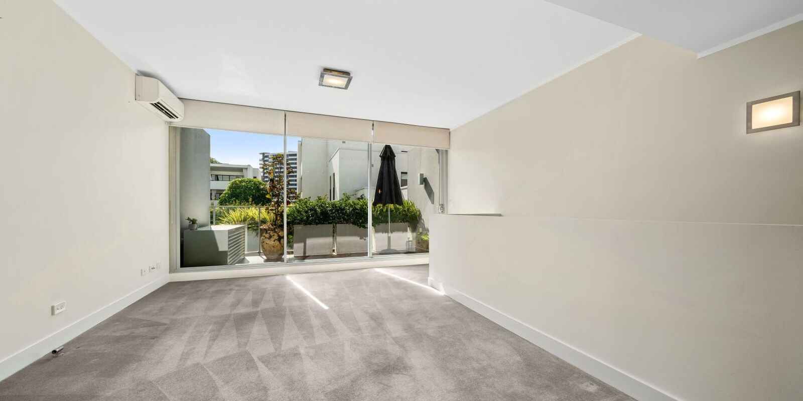 505/12 Danks Street Waterloo