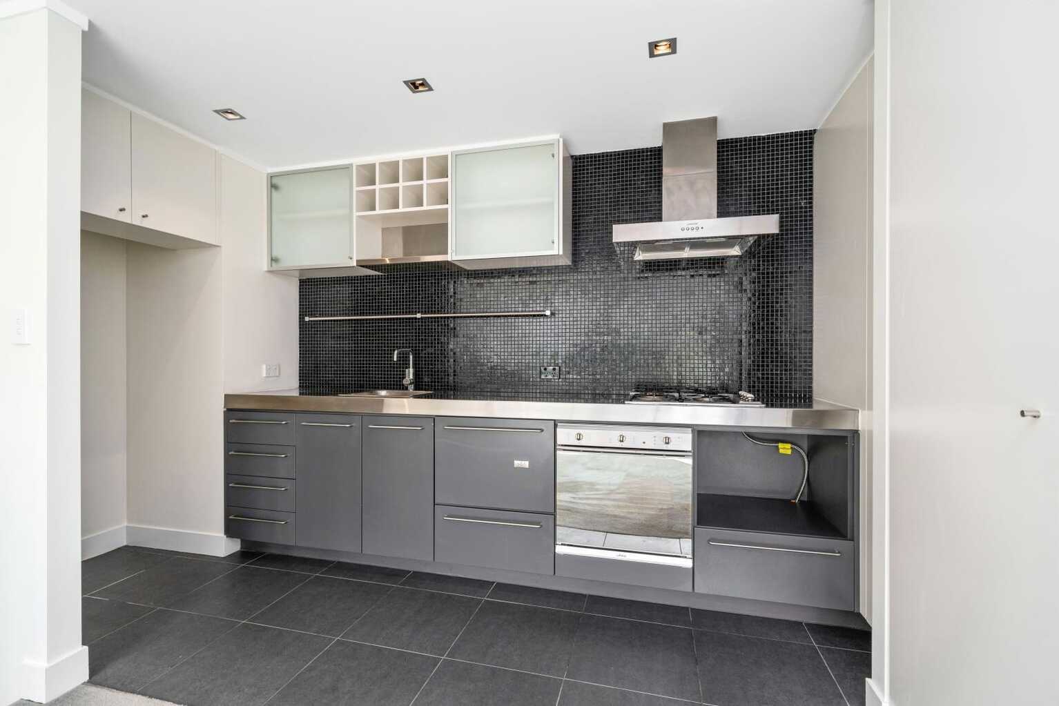 505/12 Danks Street Waterloo