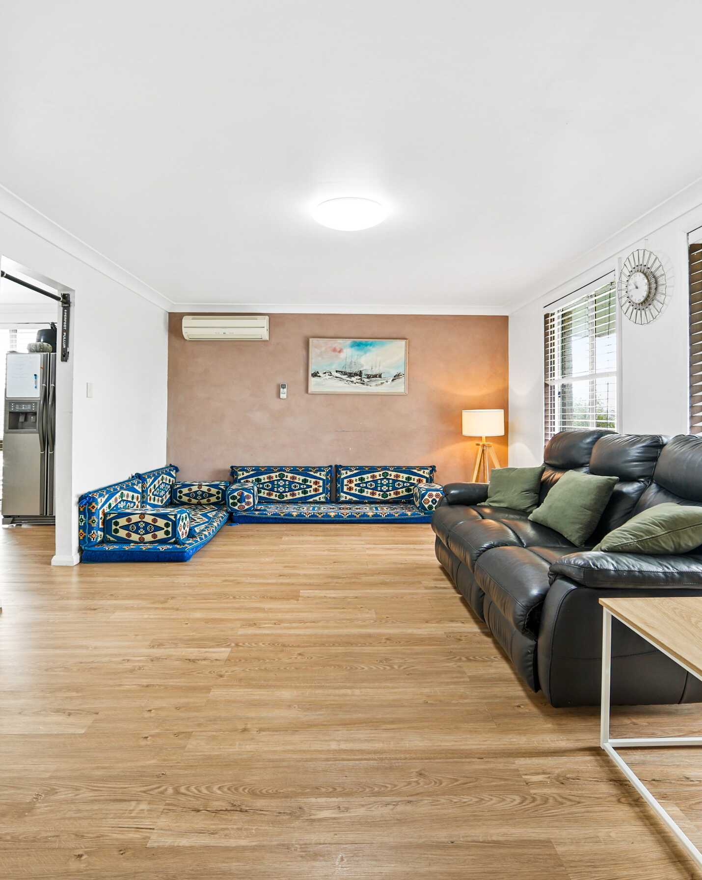 5 Dolomite Place Eagle Vale, Vale - Thumbnail 2