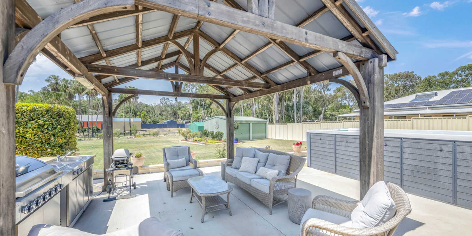 5 Woodlands Lane Moore Park Beach 5 Woodlands Lane Moore Park Beach