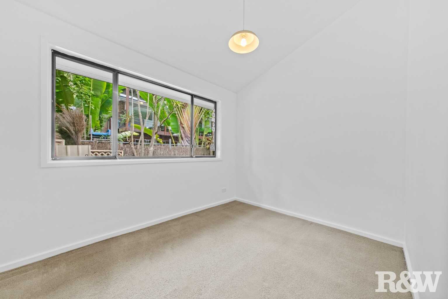 24 Greenhaven Drive Umina Beach 24 Greenhaven Drive Umina Beach