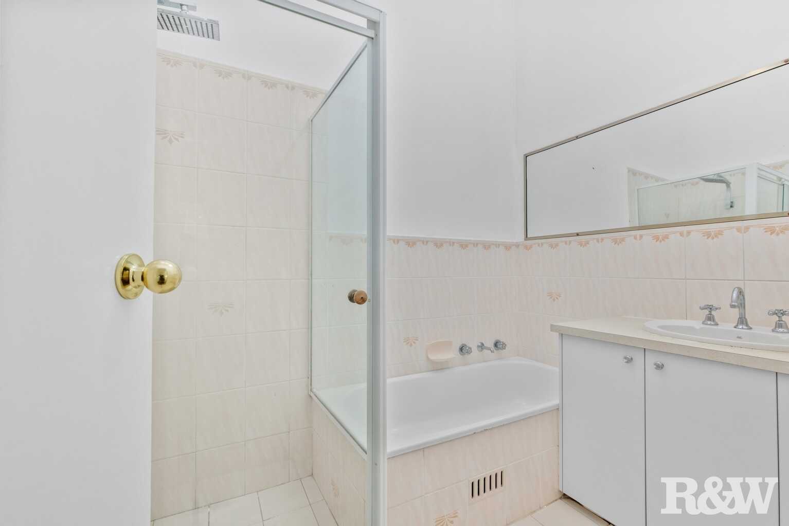 24 Greenhaven Drive Umina Beach 24 Greenhaven Drive Umina Beach