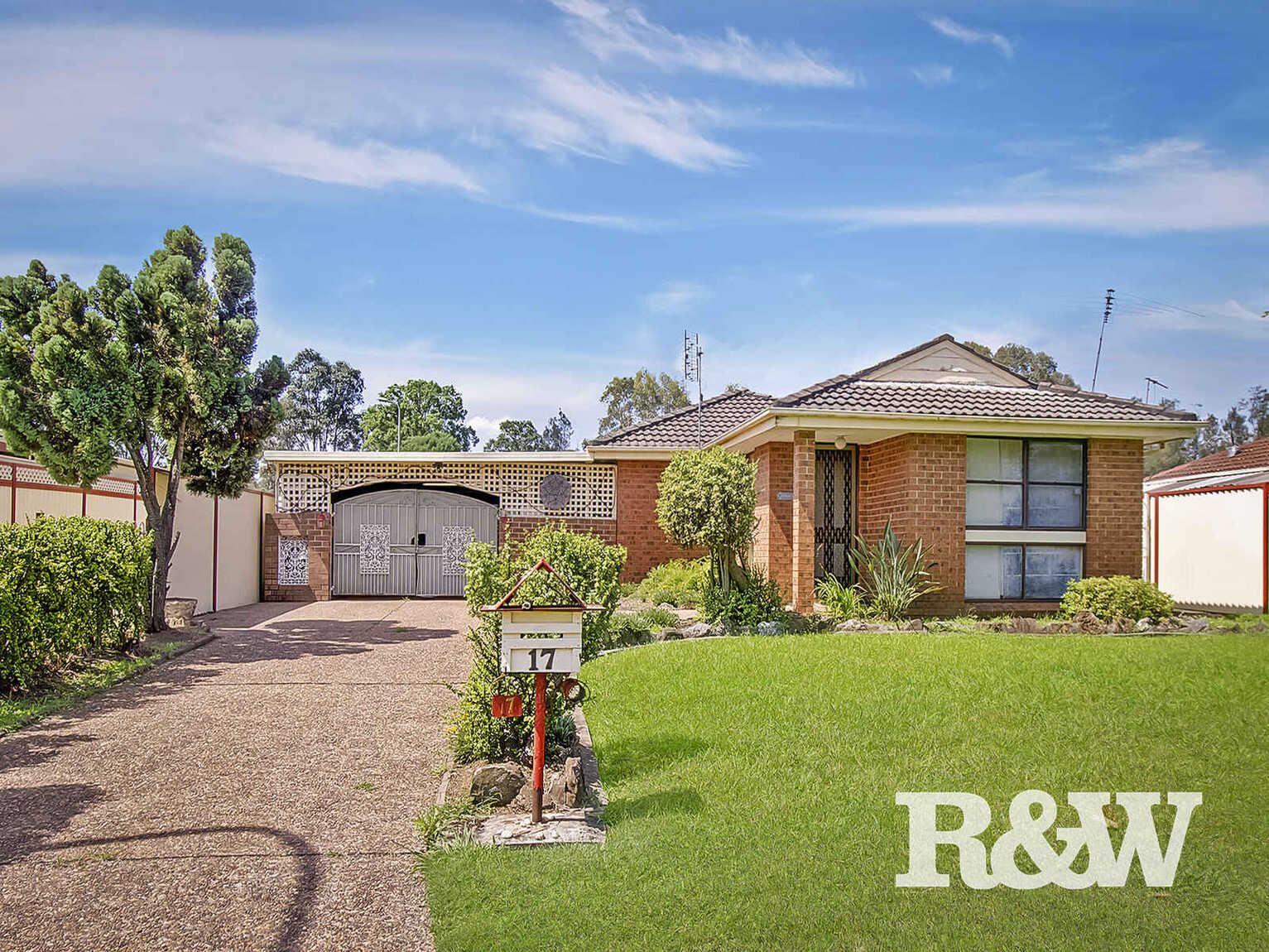 17 Madison Circuit St Clair 17 Madison Circuit St Clair