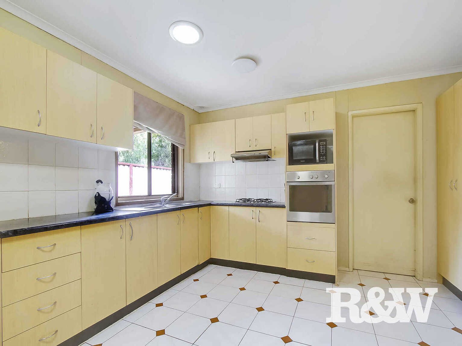 17 Madison Circuit St Clair 17 Madison Circuit St Clair