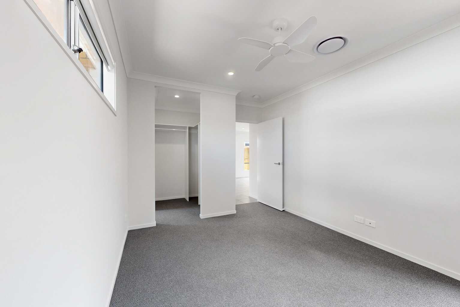 30 Mundaring Way Spring Mountain