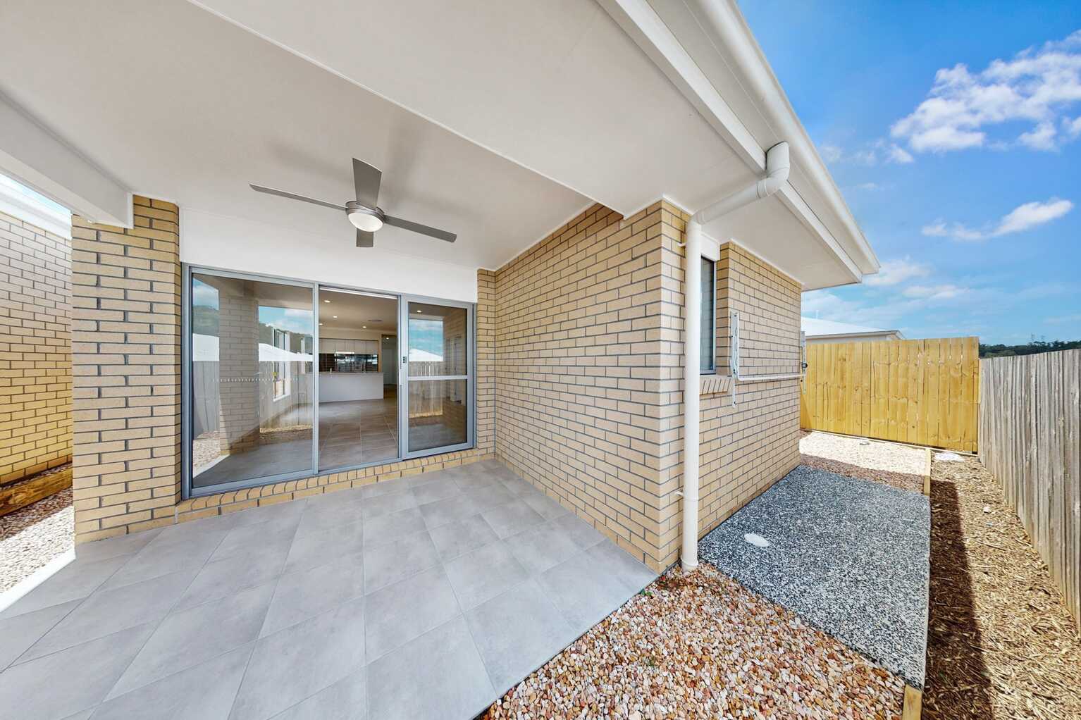 30 Mundaring Way Spring Mountain