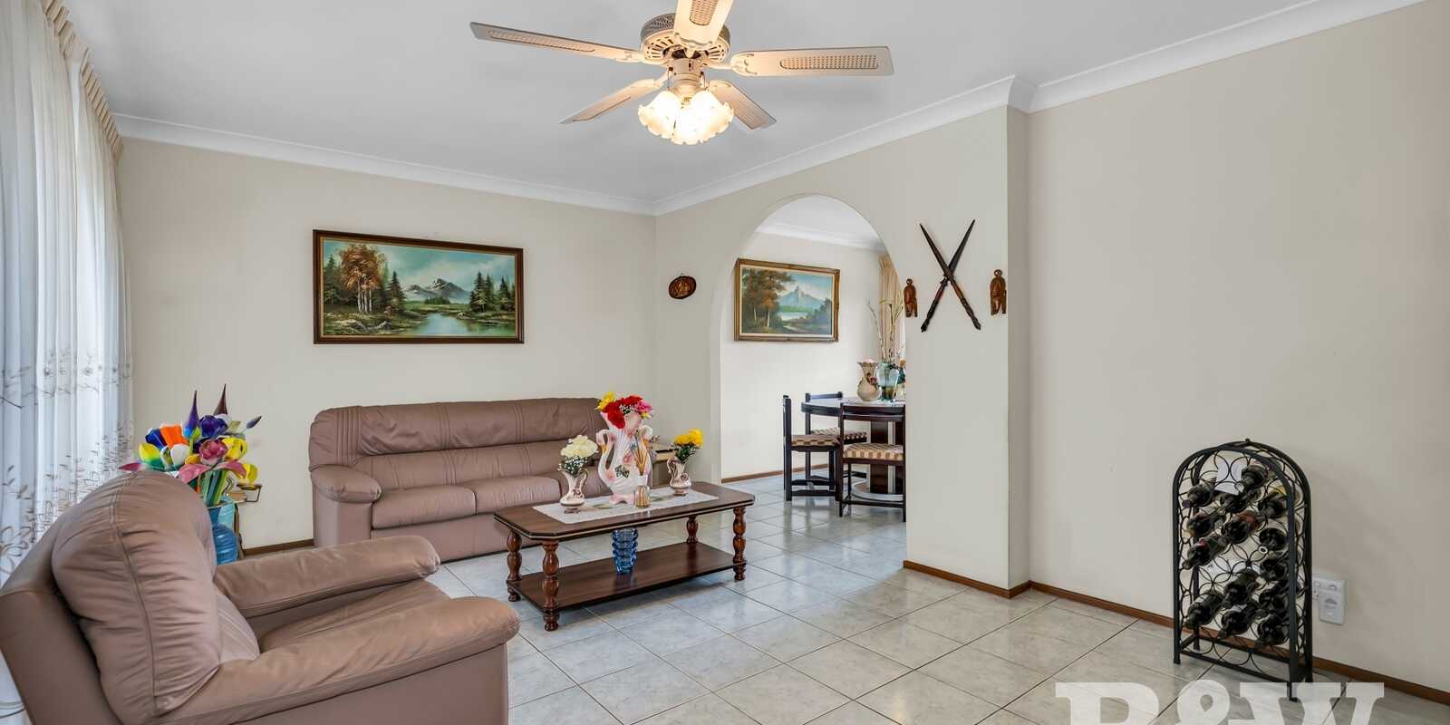 8 Drood Place Ambarvale 8 Drood Place Ambarvale