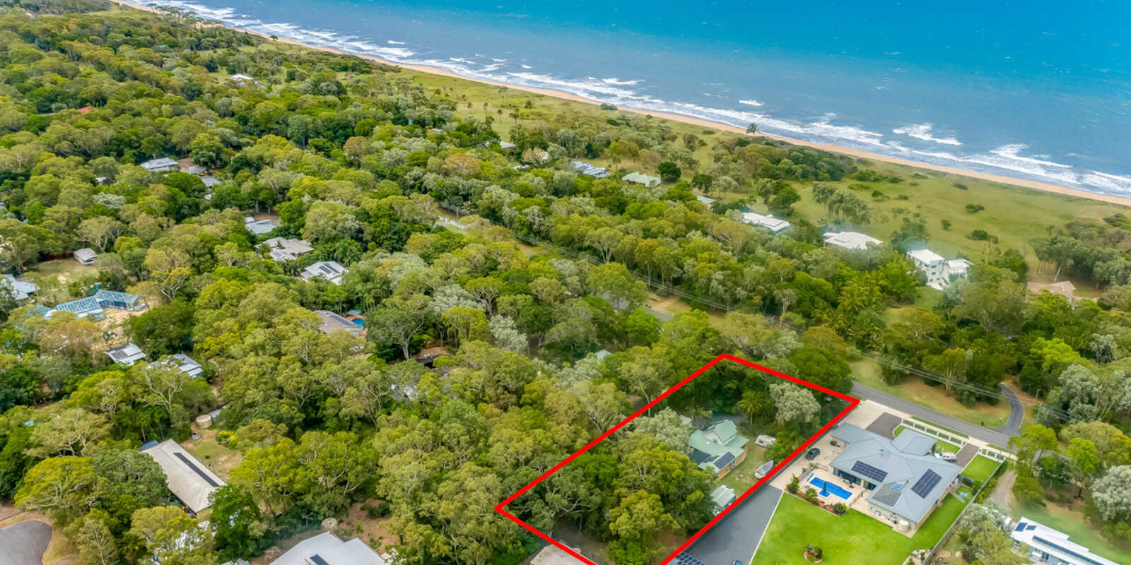 147 Sylvan Drive Moore Park Beach 147 Sylvan Drive Moore Park Beach