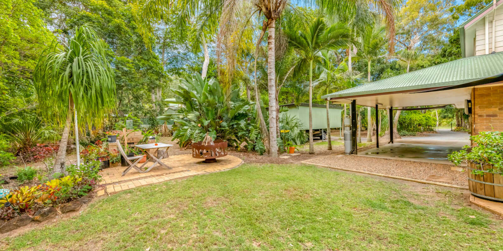 147 Sylvan Drive Moore Park Beach 147 Sylvan Drive Moore Park Beach