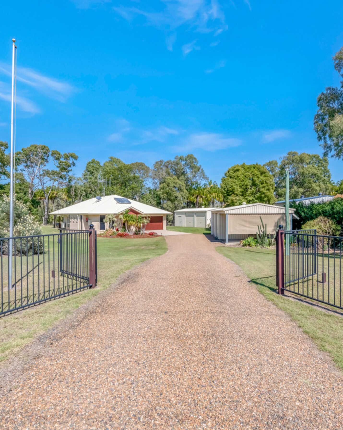 42 Kingfisher Crescent Moore Park Beach, Beach - Thumbnail 6