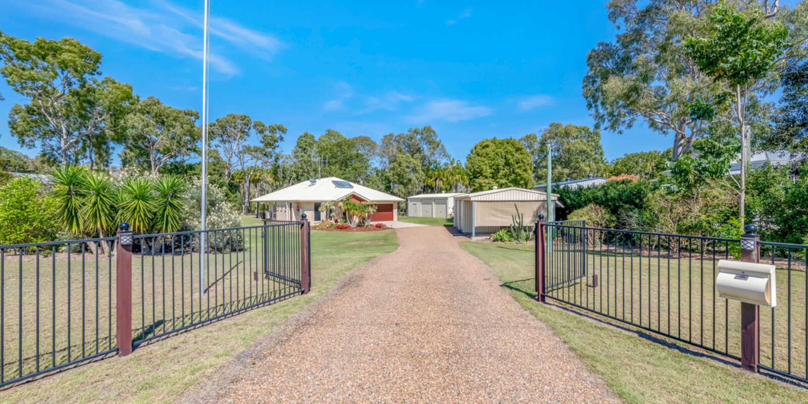 42 Kingfisher Crescent Moore Park Beach 42 Kingfisher Crescent Moore Park Beach