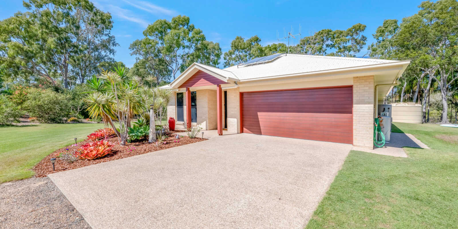 42 Kingfisher Crescent Moore Park Beach 42 Kingfisher Crescent Moore Park Beach