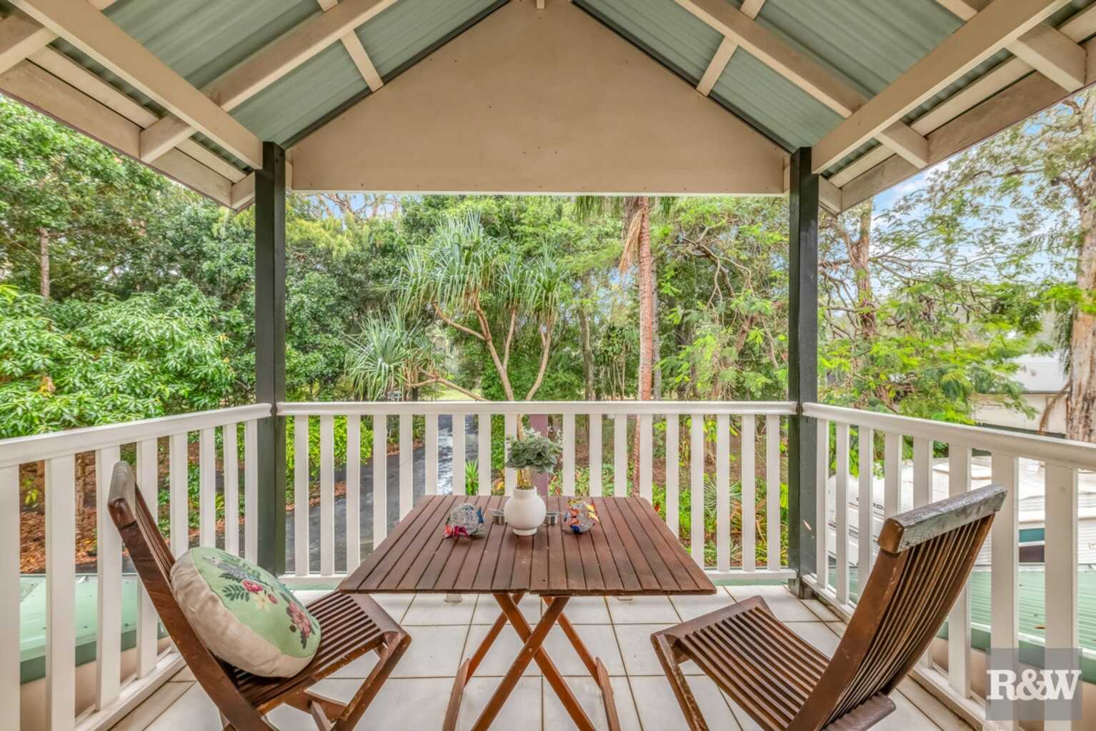 147 Sylvan Drive Moore Park Beach 147 Sylvan Drive Moore Park Beach