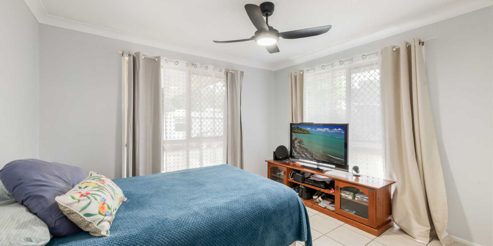 147 Sylvan Drive Moore Park Beach 147 Sylvan Drive Moore Park Beach