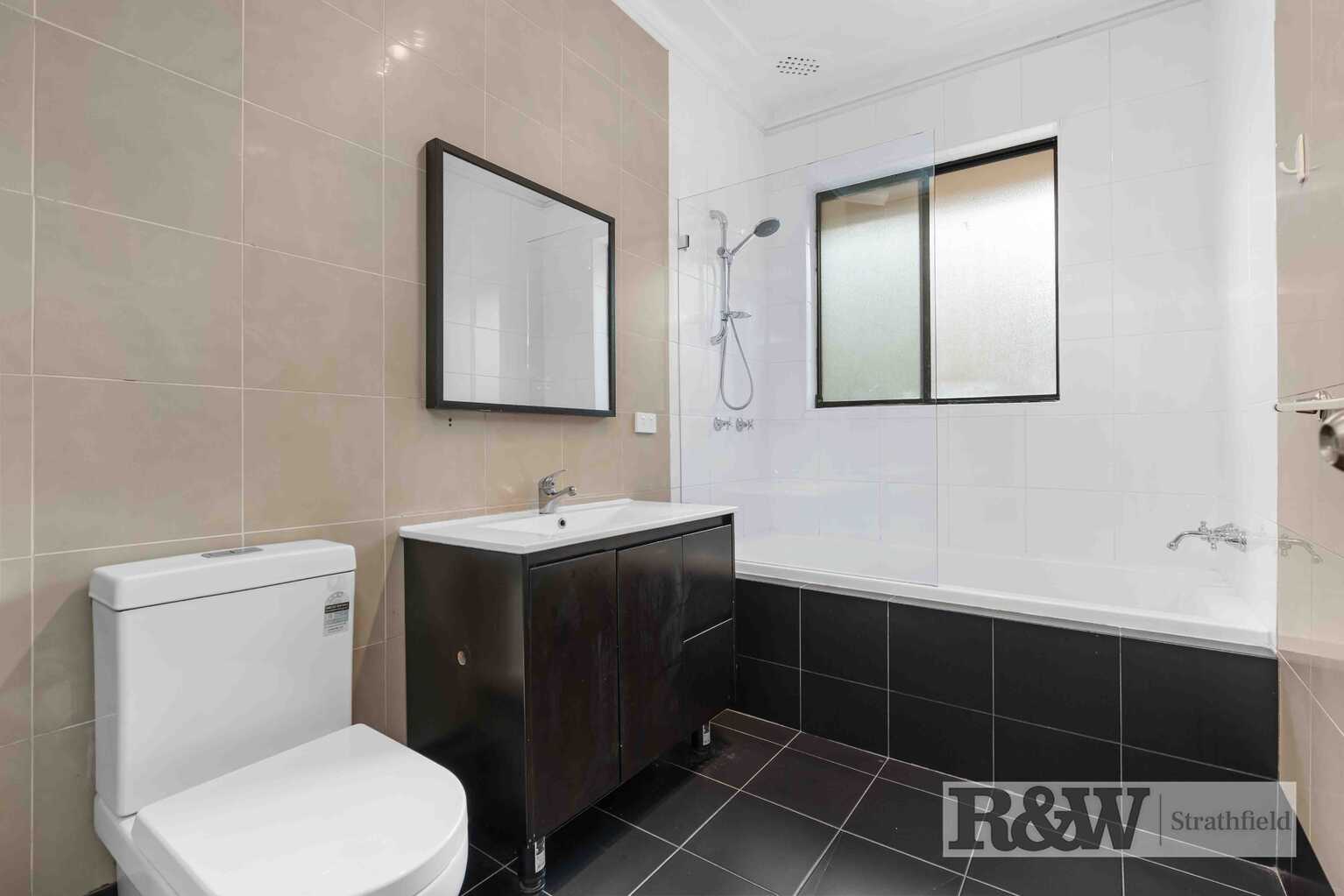 389 OLD NORTHERN RD Castle Hill 389 OLD NORTHERN RD Castle Hill
