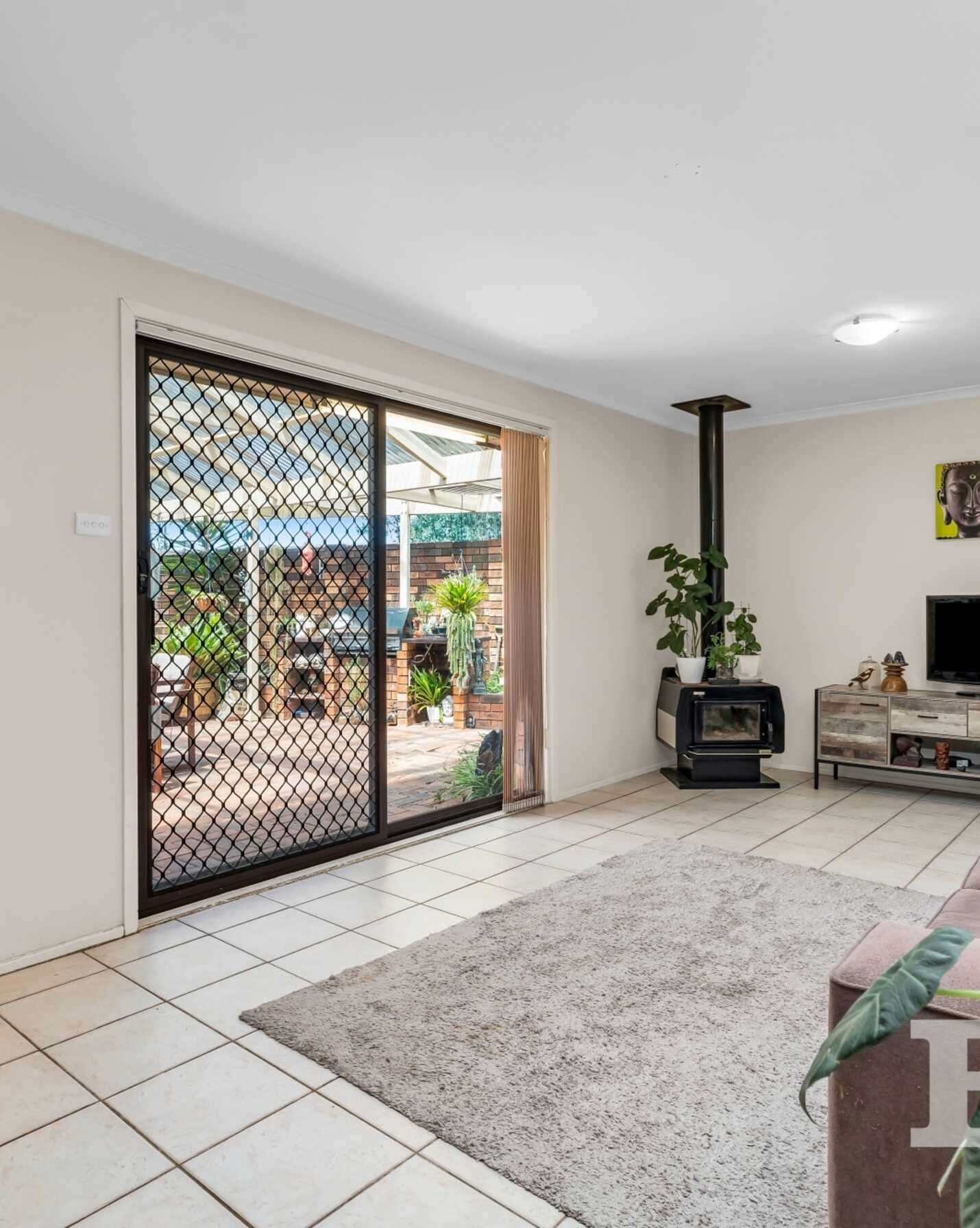 8 Rambler Place Ingleburn, Ingleburn - Thumbnail 3