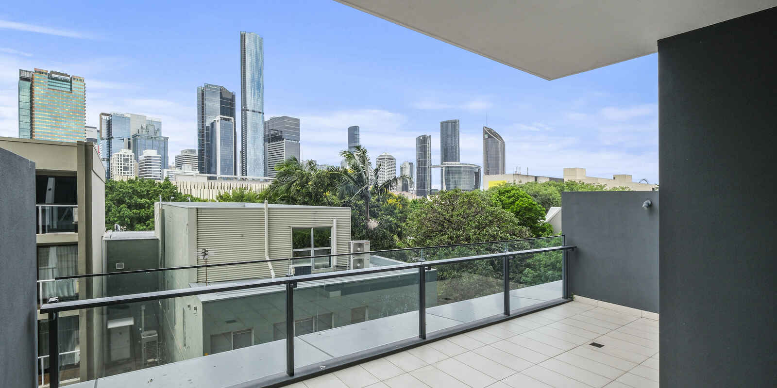 404/19 Hope Street South Brisbane 404/19 Hope Street South Brisbane