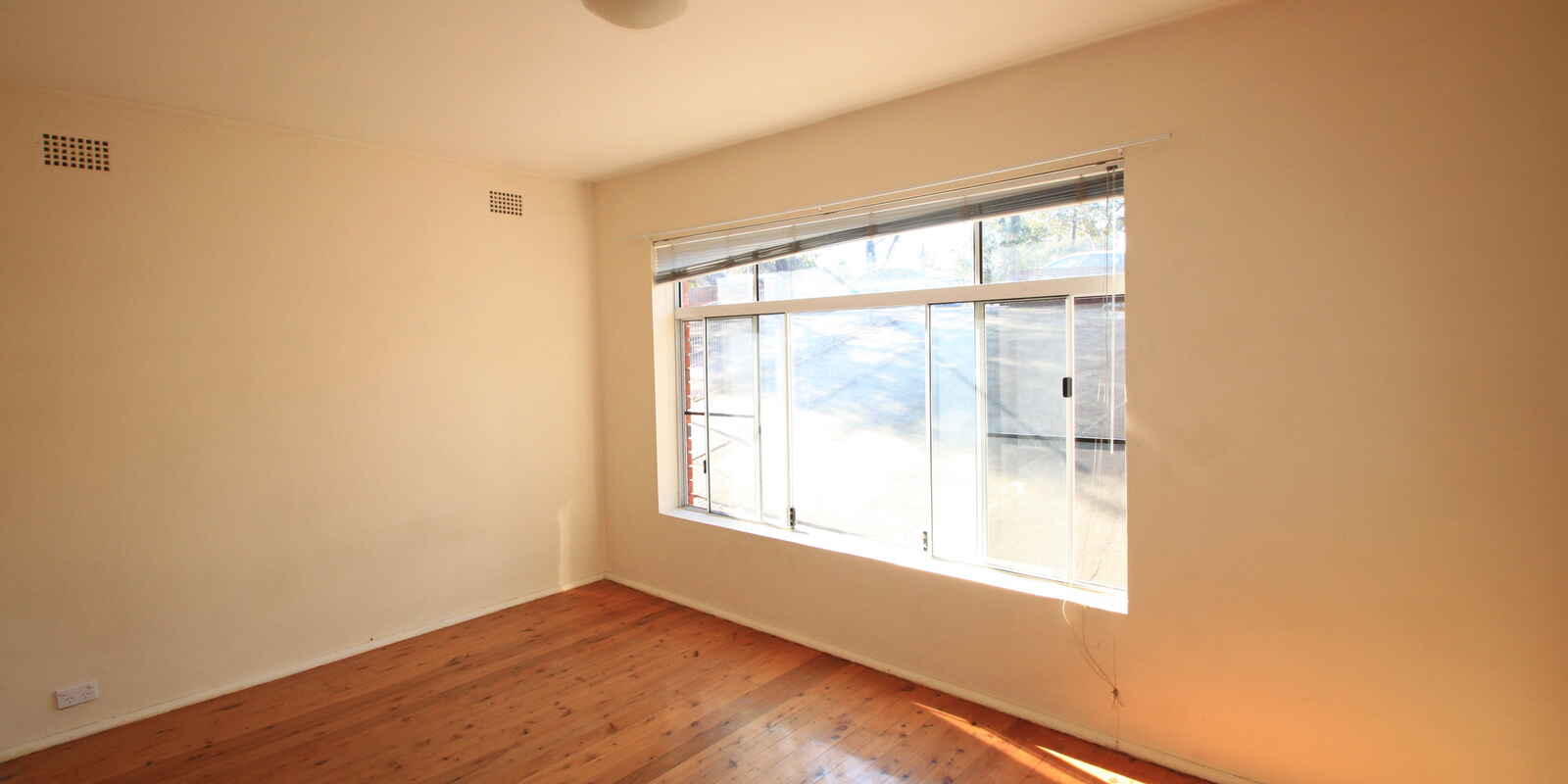 1/52 Crinan Street Hurlstone Park