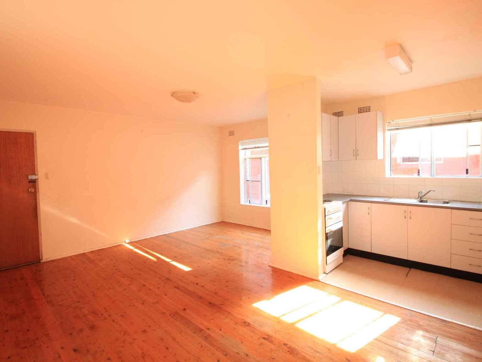 1/52 Crinan Street Hurlstone Park