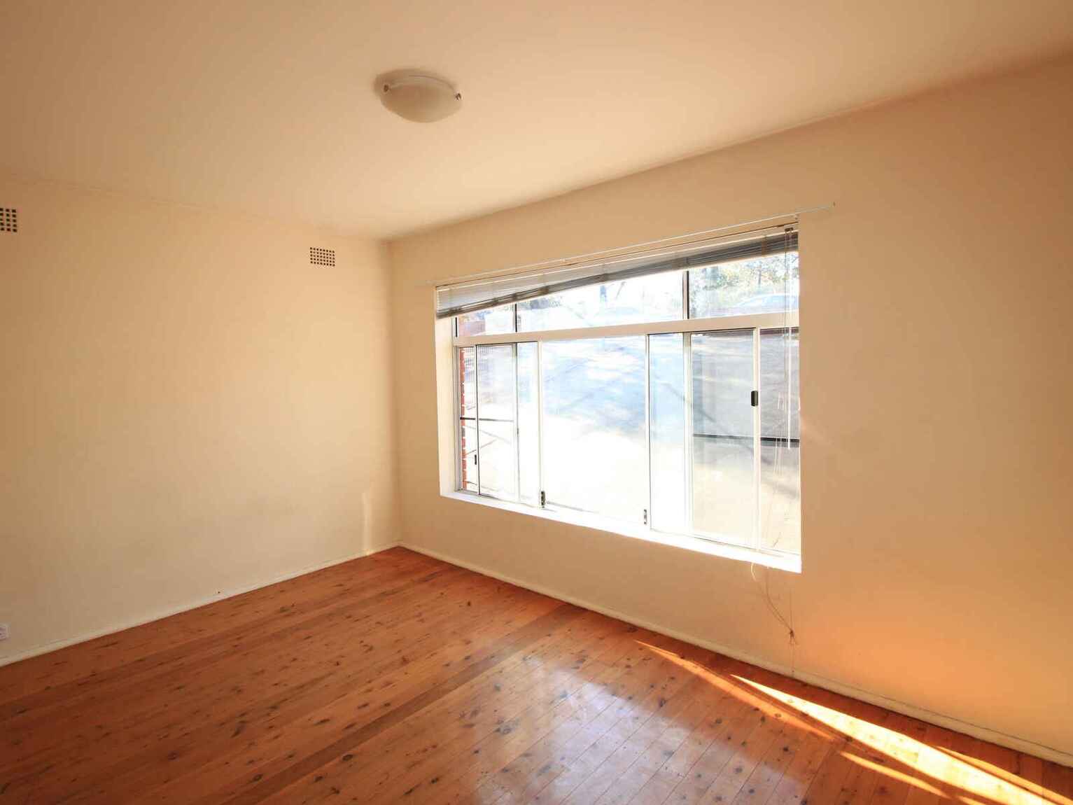 1/52 Crinan Street Hurlstone Park