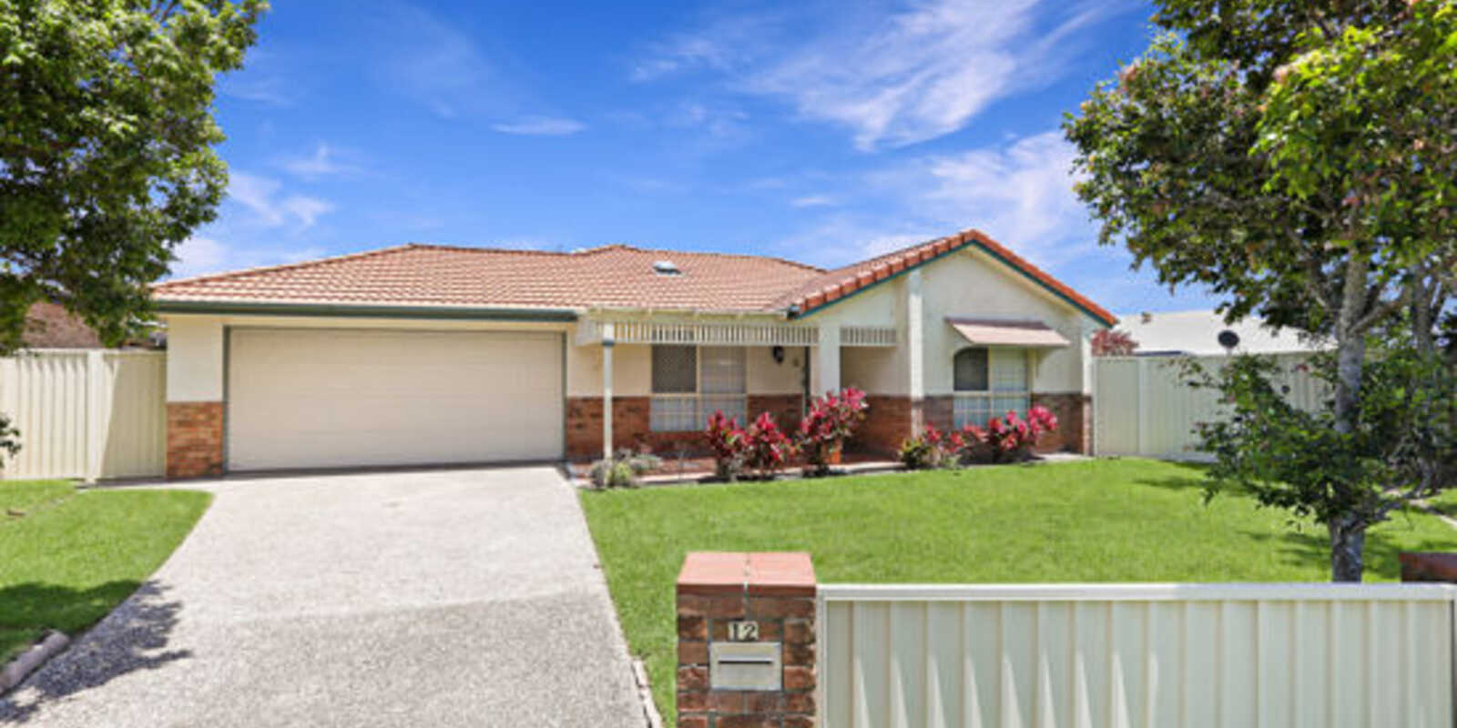 12 Queenscliff Court Sandstone Point 12 Queenscliff Court Sandstone Point