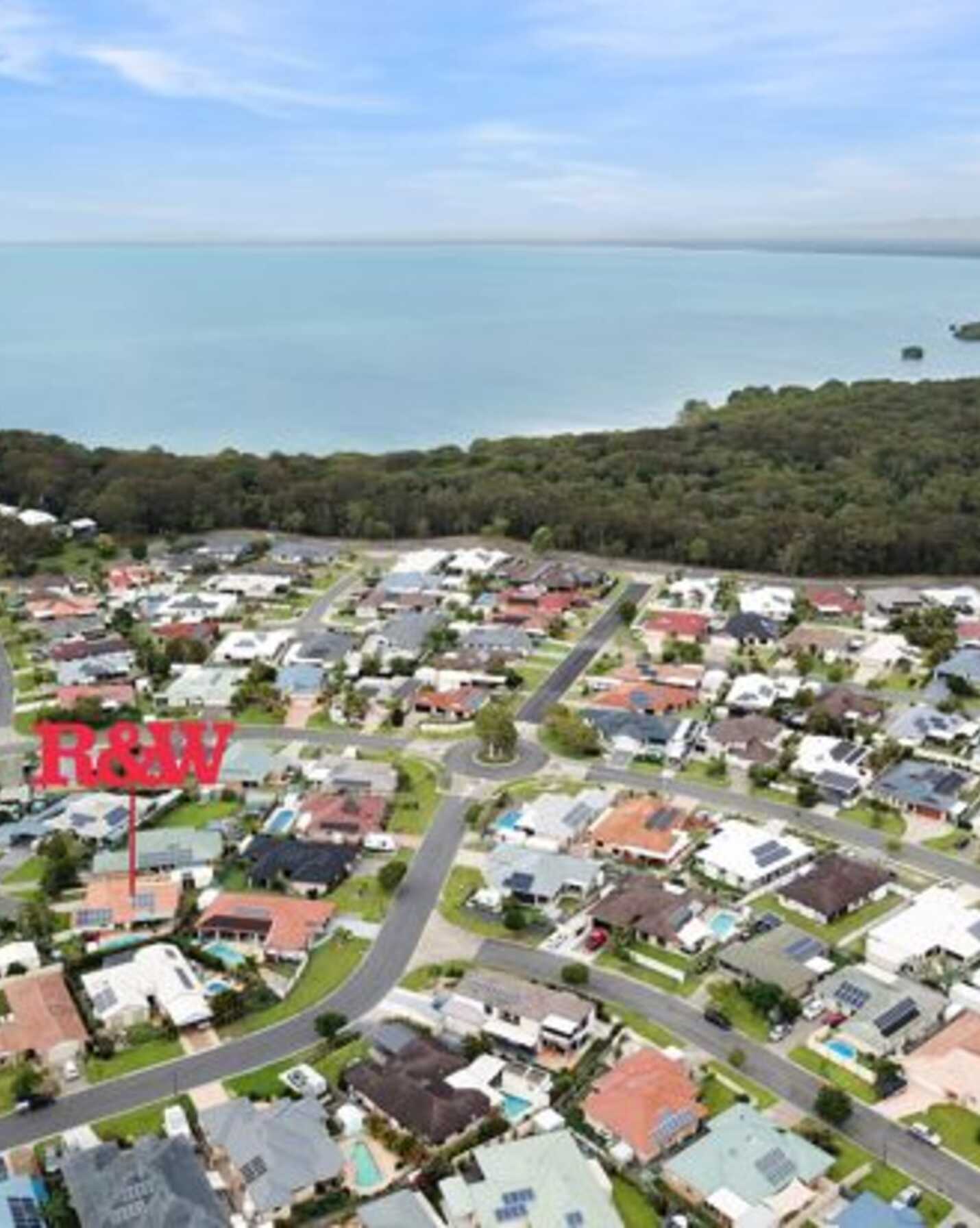 12 Queenscliff Court Sandstone Point, Point - Thumbnail 5