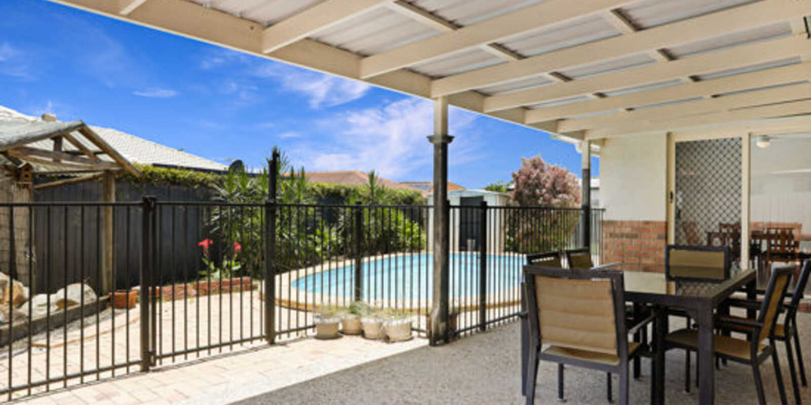 12 Queenscliff Court Sandstone Point 12 Queenscliff Court Sandstone Point