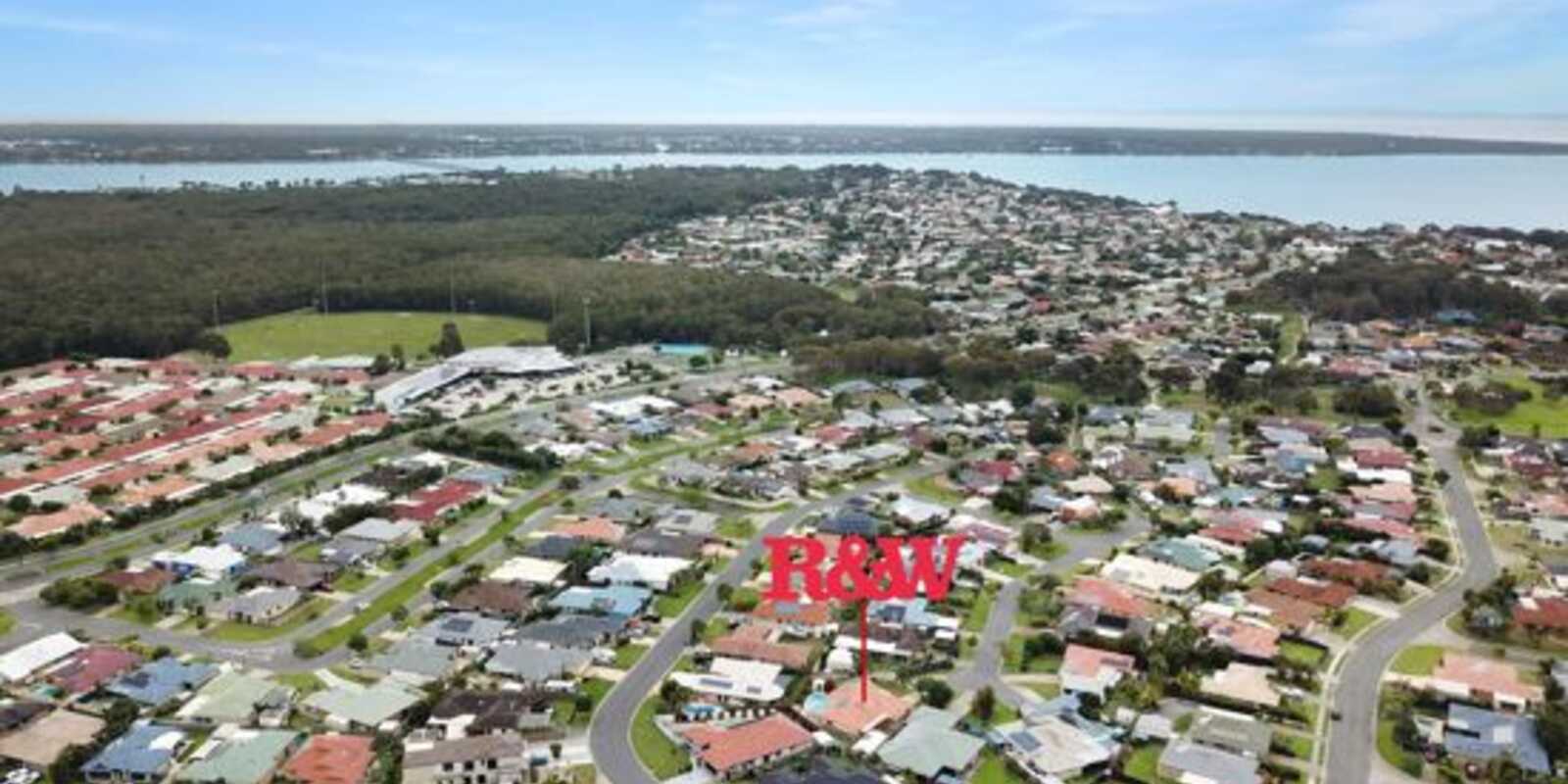 12 Queenscliff Court Sandstone Point 12 Queenscliff Court Sandstone Point