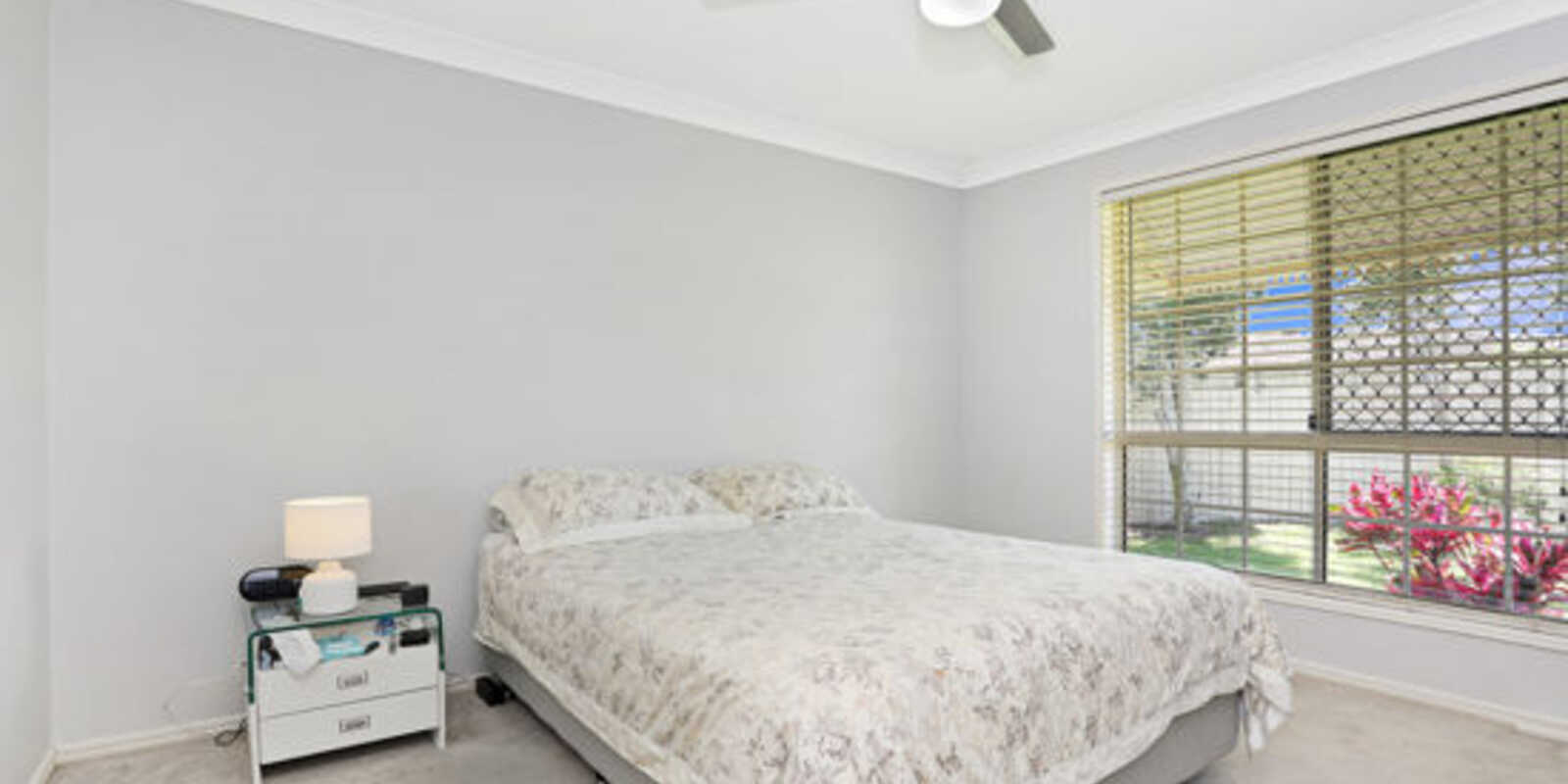 12 Queenscliff Court Sandstone Point 12 Queenscliff Court Sandstone Point