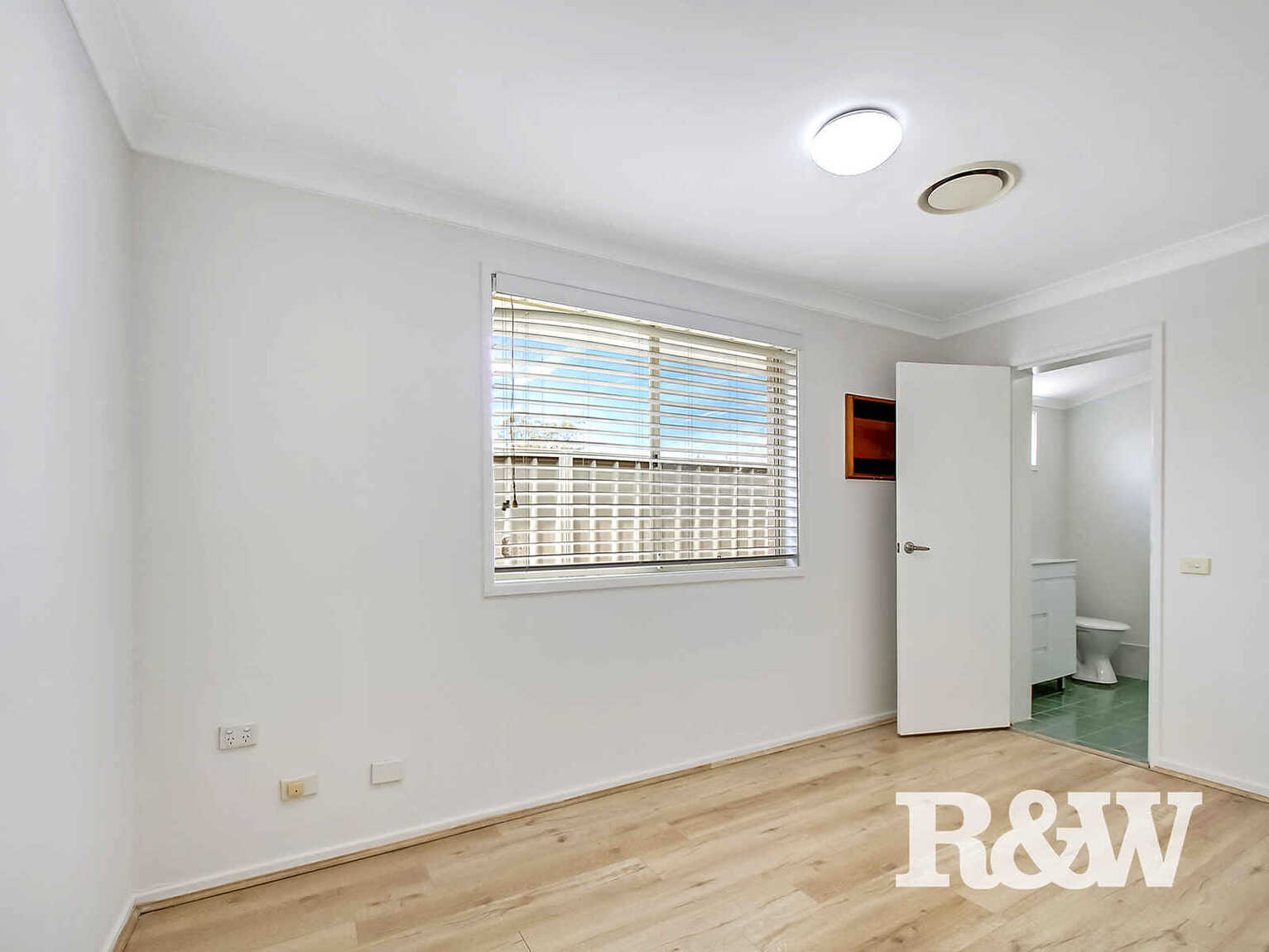 6 Bluebird Road Cranebrook