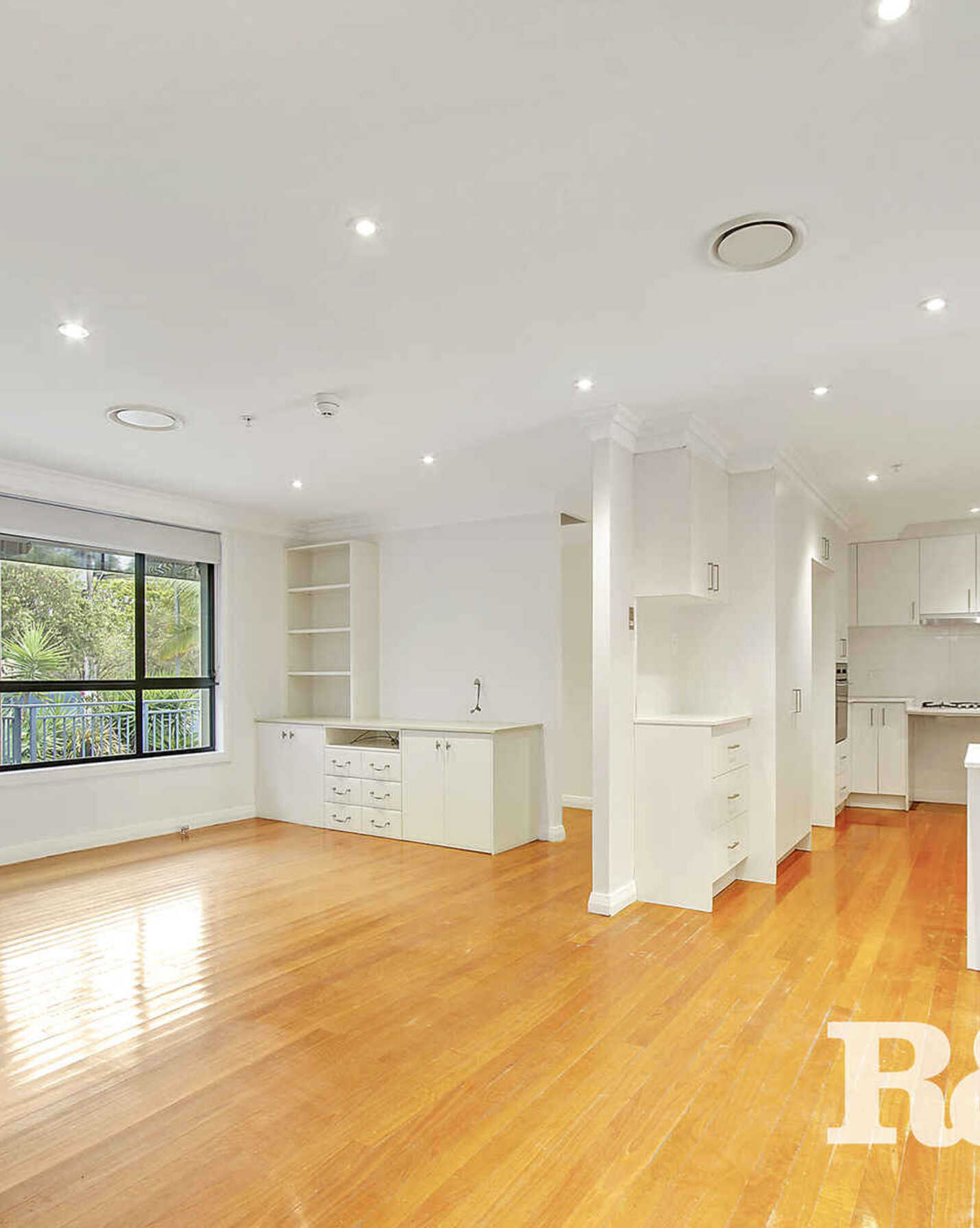 4 Deeside Avenue Baulkham Hills, Hills - Thumbnail 3