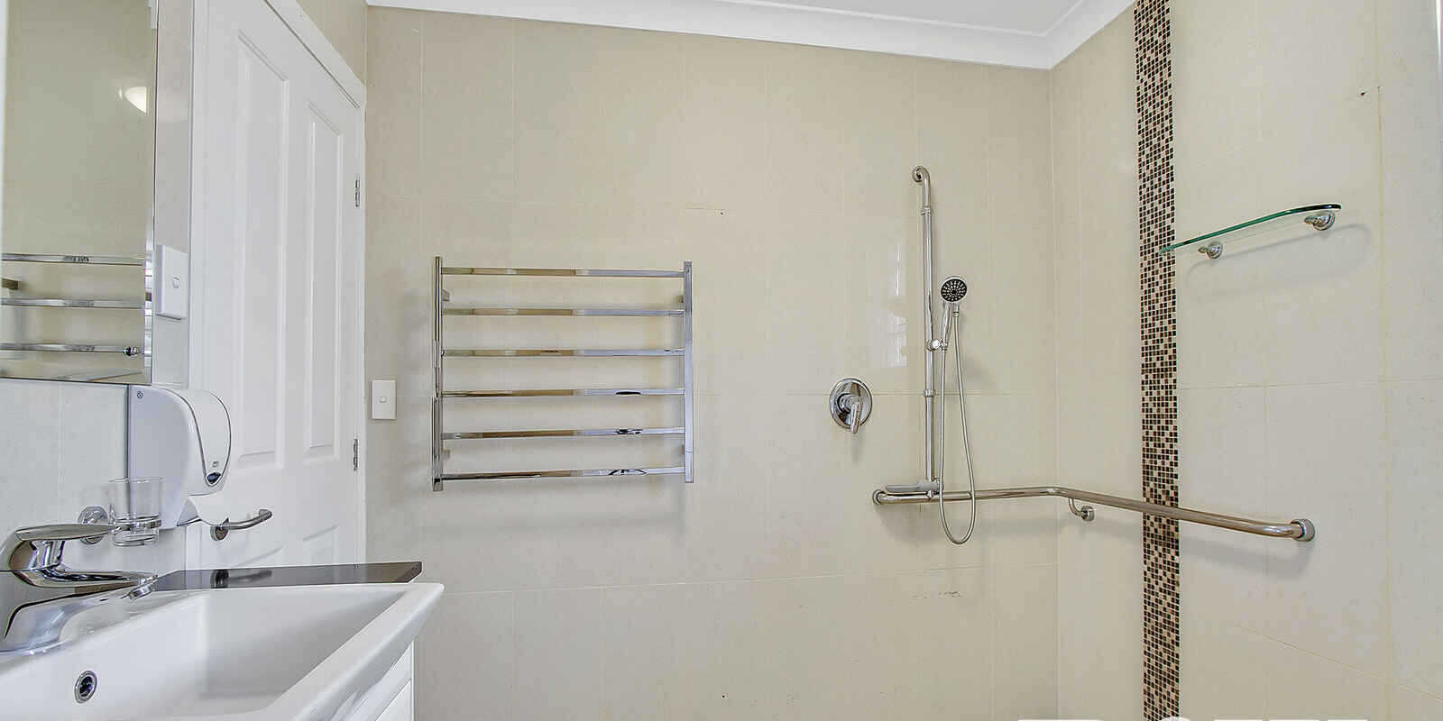 4 Deeside Avenue Baulkham Hills 4 Deeside Avenue Baulkham Hills