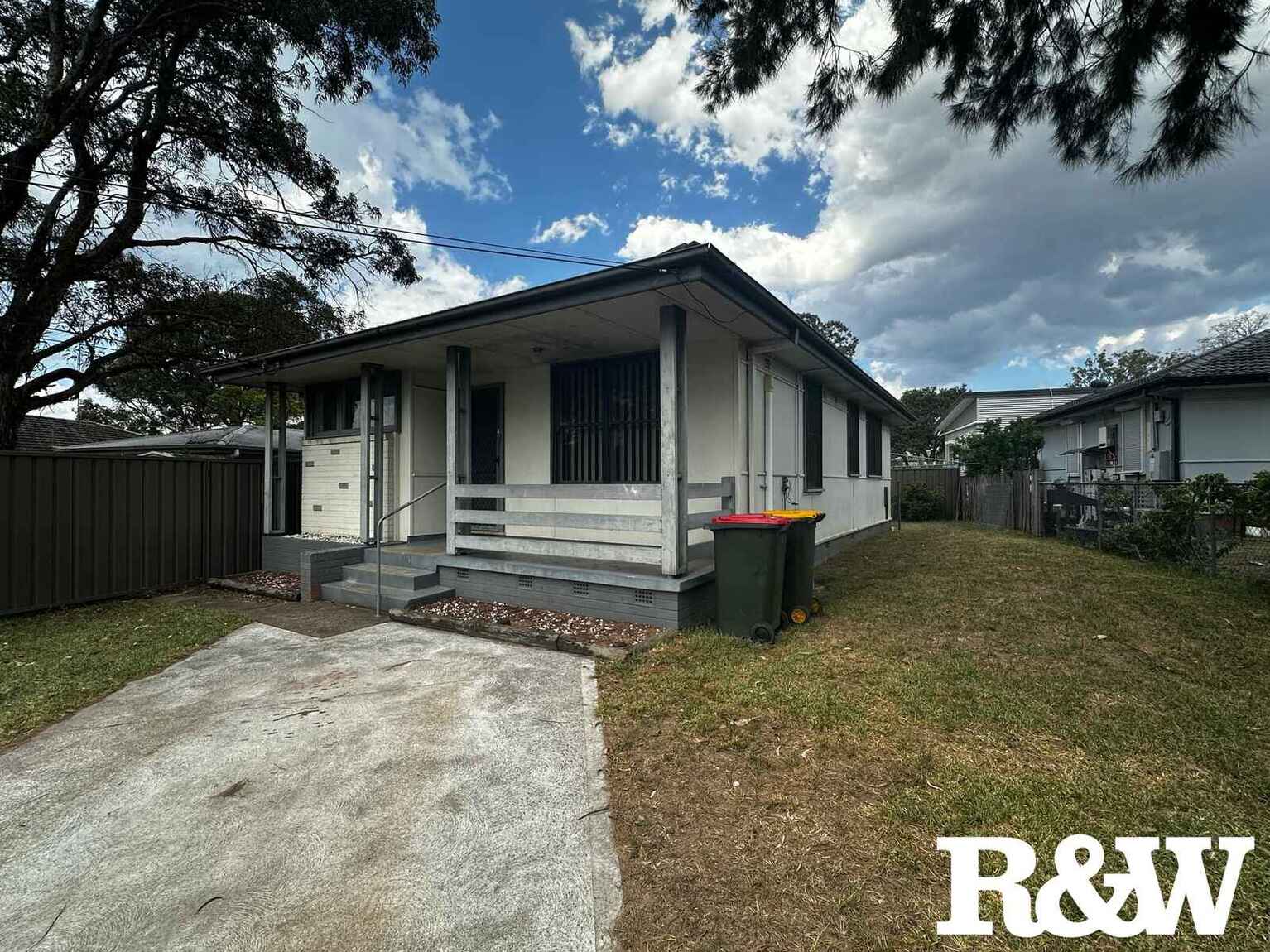 3 Tonga Place Lethbridge Park