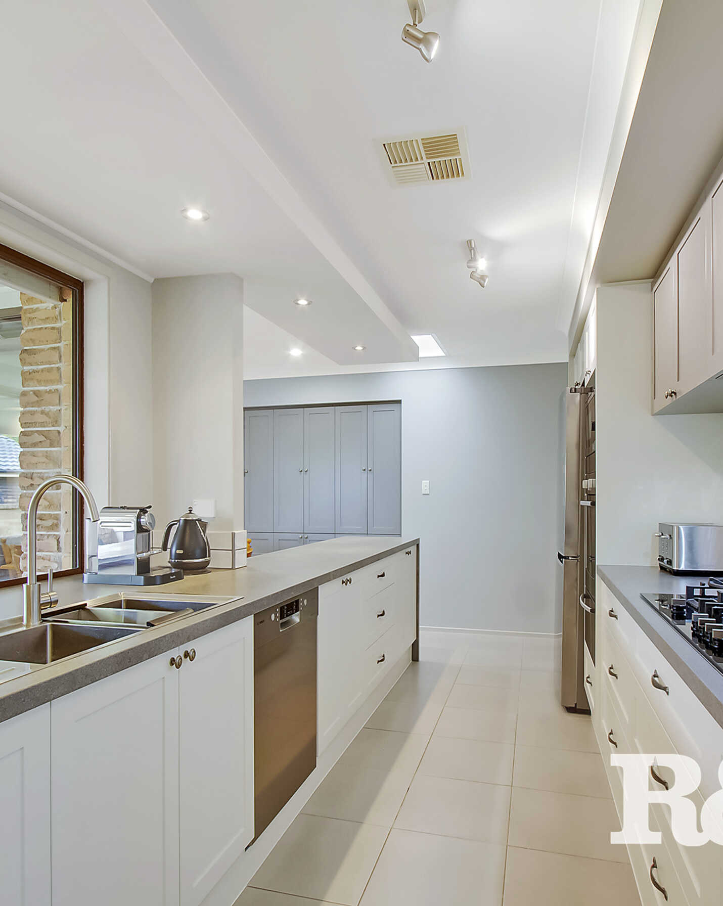 67 Harvey Circuit St Clair, Clair - Thumbnail 3