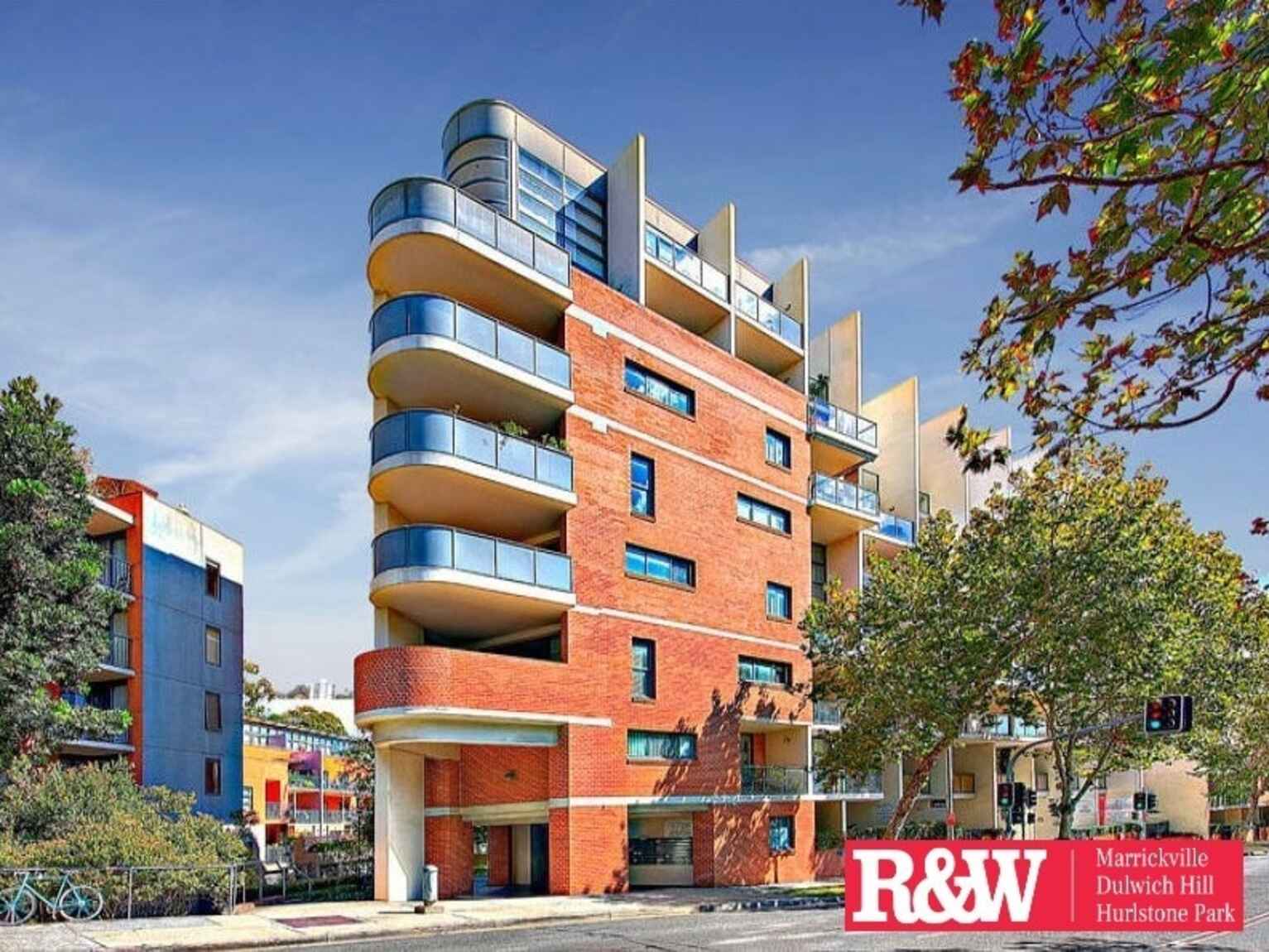 202E/138 Carillon Avenue Newtown