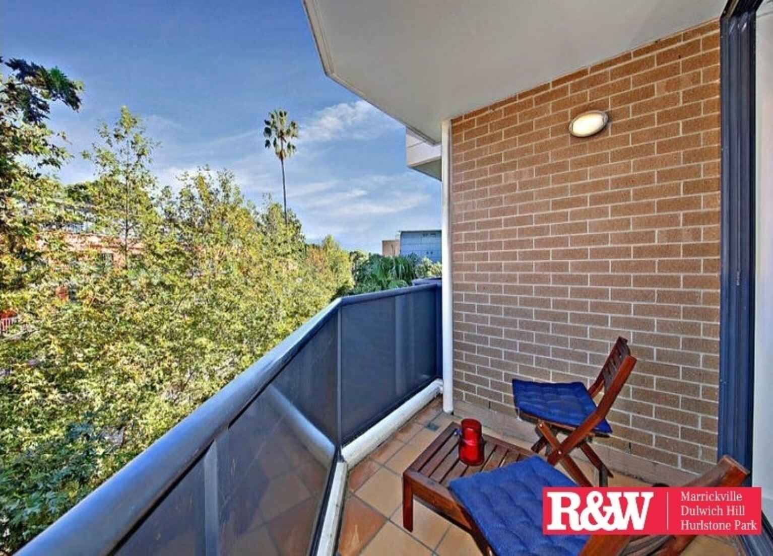 202E/138 Carillon Avenue Newtown