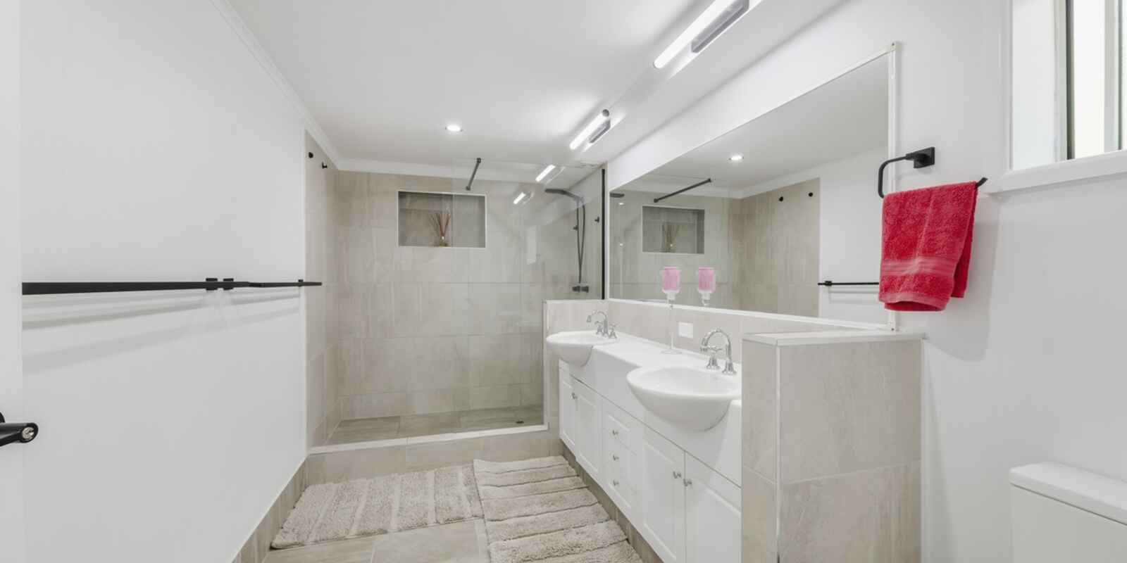 20 Kingfisher Crescent Moore Park Beach 20 Kingfisher Crescent Moore Park Beach