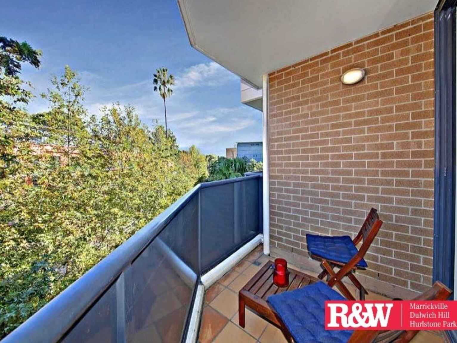 202E/138 Carillon Avenue Newtown